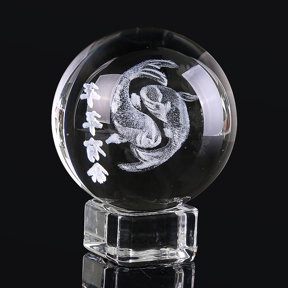 Paper Weight Crystal - كرة سمك كريستالية محفورة ثلاثية الأبعاد
