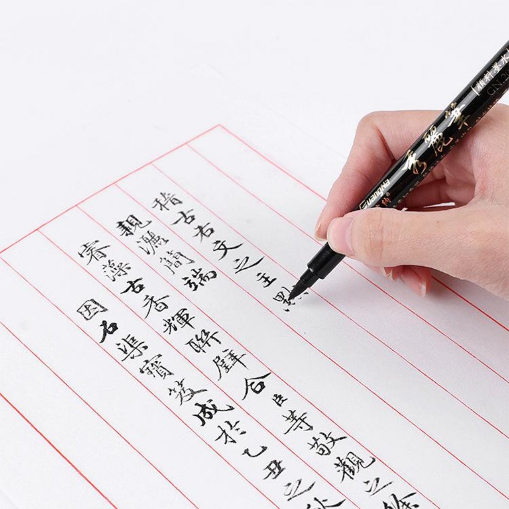 قلم الخط ذو طرف رفيع وفرشاة مت - مراجعة Correction Pen Fine وسعره