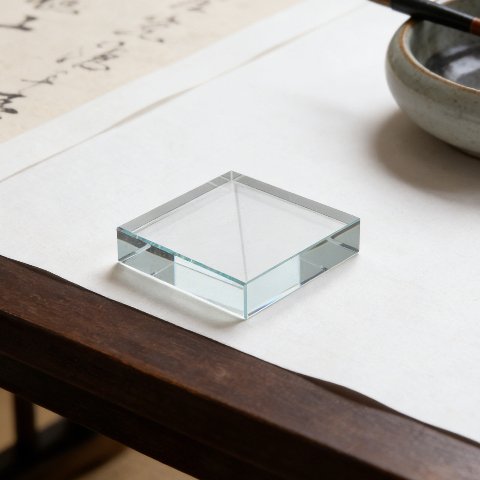 حامل ورق شفاف مربع الشكل، ديكو - مراجعة Paper Weight Crystal وسعره