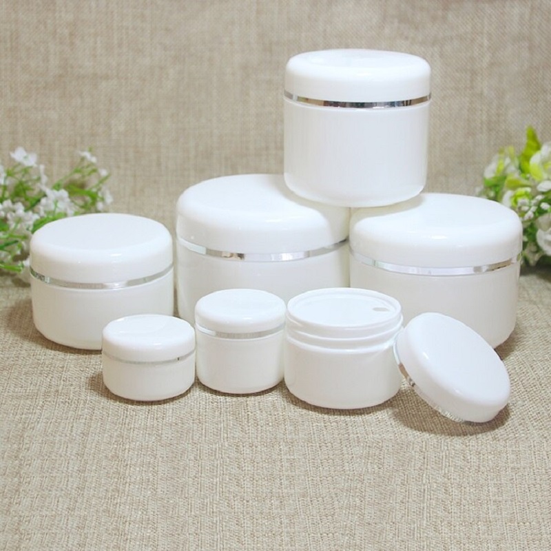 عبوة بلاستيكية بيضاء سعة 50 جر - مراجعة Gel Refill Pack وسعره